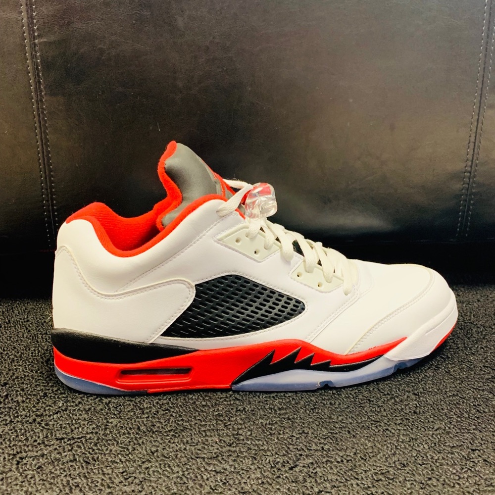 AIR JORDAN 5 RETRO LOW “FIRE RED” - Picture 2 of 8